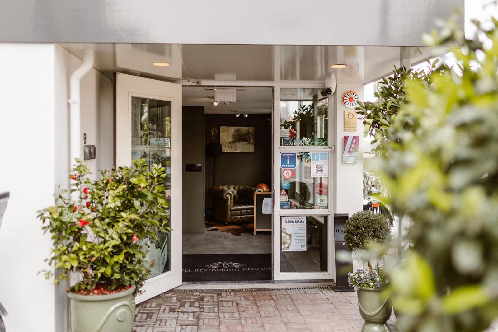 眺望楼餐厅酒店 斯洪霍芬 外观 照片